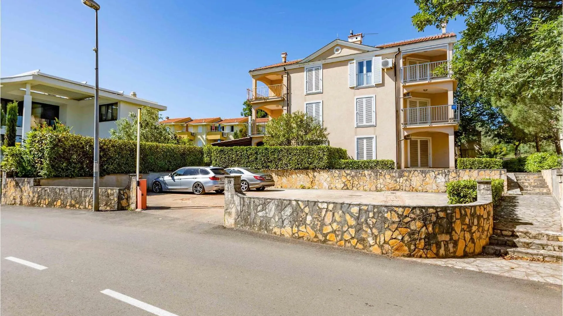 Cozy Apartment In Vantacici With House Sea View Croaţia